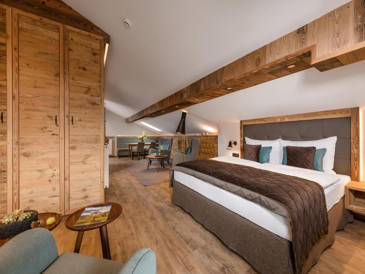Mondi Hotel Tscherms Eksteriør bilde