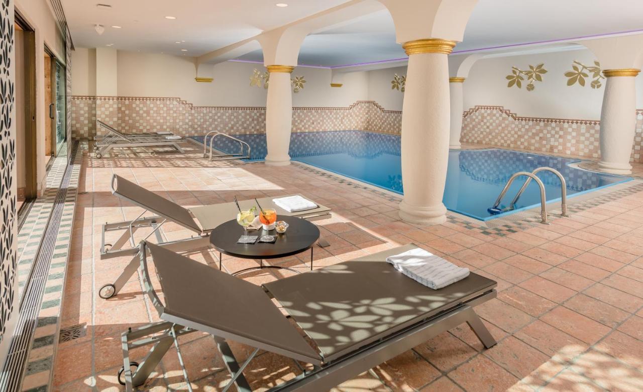 Mondi Hotel Tscherms Eksteriør bilde